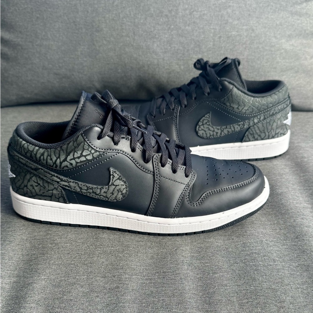 Air Jordan 1 Low SE Black Elephant Men's Sz 10